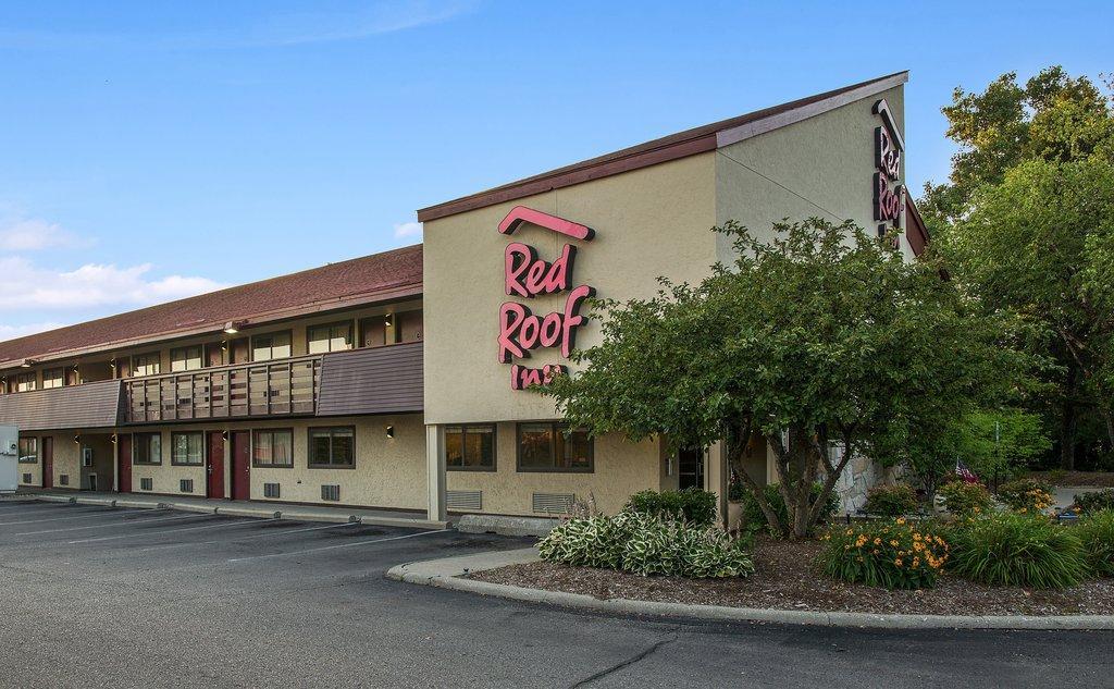 Red Roof Inn & Suites Detroit - Melvindale/Dearborn Exterior photo